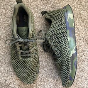 NOBULL Green Mesh Camo Bottom Lace Up Sneakers M10 W11.5